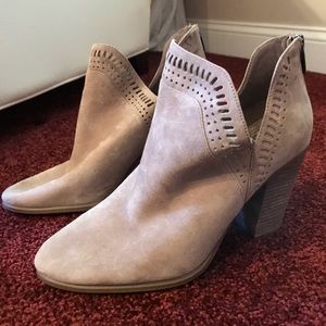 Vince Cameron Booties
